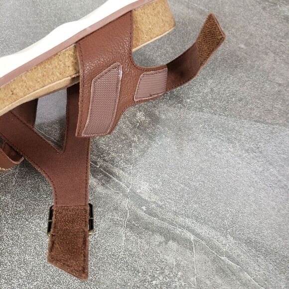 Clarks Collection Sandals 6.5 M Brown Leather Brynn Step Adjustable Strap Shoes - Picture 8 of 12